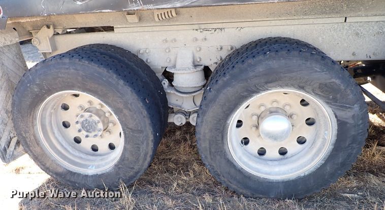 image for item IS9465 2020 Kenworth T880  dump truck