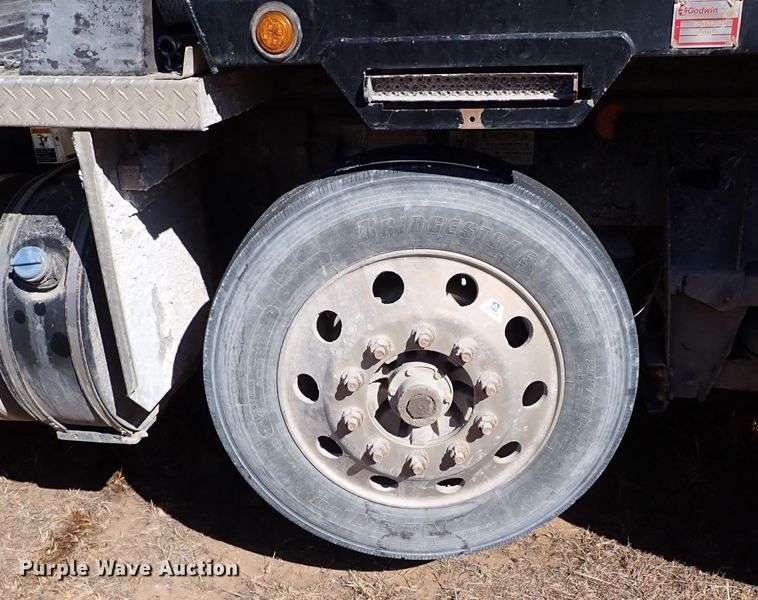 image for item IS9465 2020 Kenworth T880  dump truck