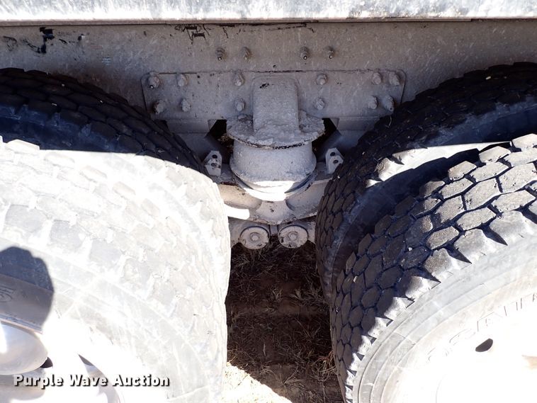 image for item IS9465 2020 Kenworth T880  dump truck