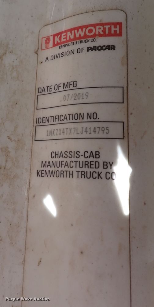 image for item IS9465 2020 Kenworth T880  dump truck