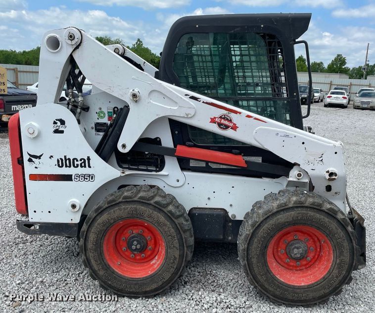image for item JC9866 2015 Bobcat S650  skid steer loader