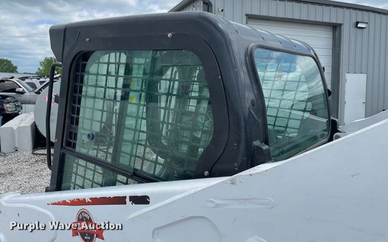 image for item JC9866 2015 Bobcat S650  skid steer loader