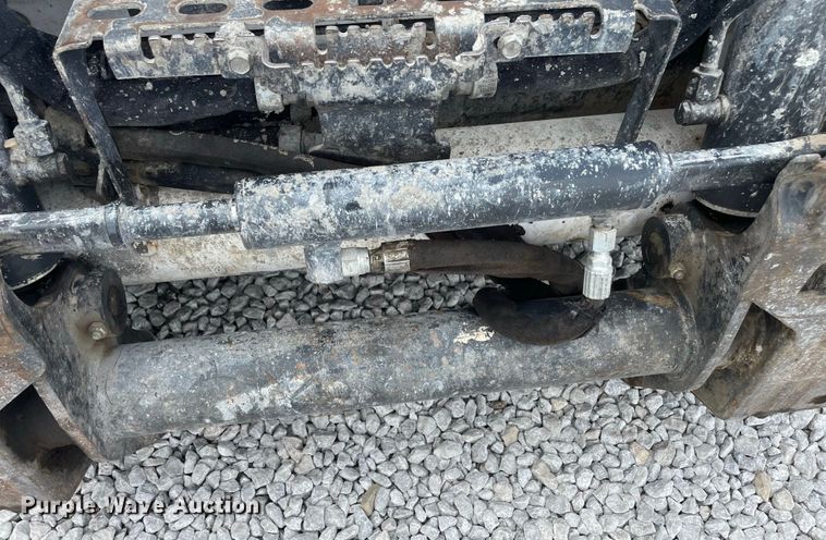 image for item JC9866 2015 Bobcat S650  skid steer loader