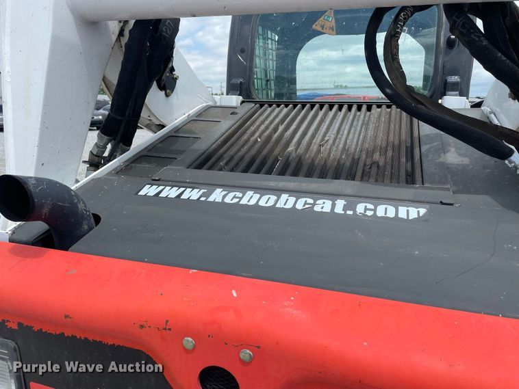 image for item JC9866 2015 Bobcat S650  skid steer loader