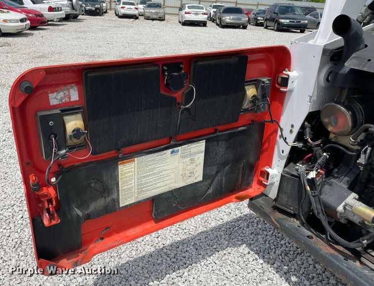 image for item JC9866 2015 Bobcat S650  skid steer loader