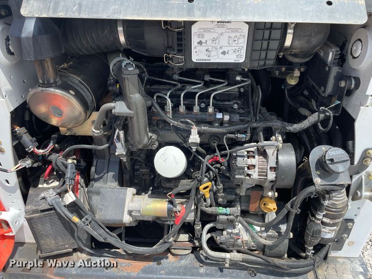 image for item JC9866 2015 Bobcat S650  skid steer loader