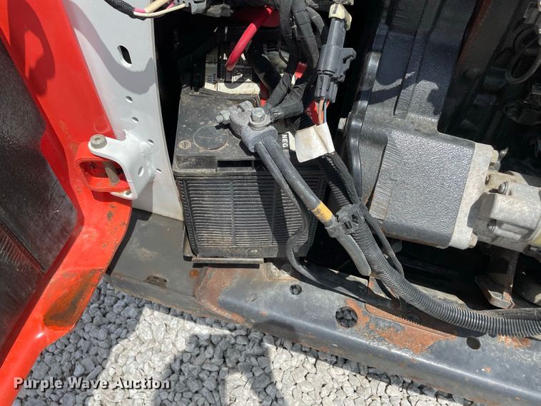 image for item JC9866 2015 Bobcat S650  skid steer loader