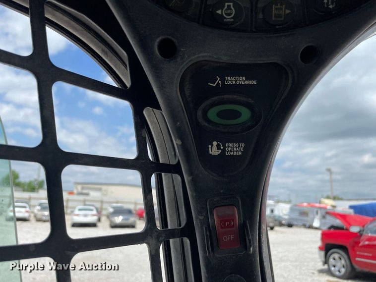 image for item JC9866 2015 Bobcat S650  skid steer loader