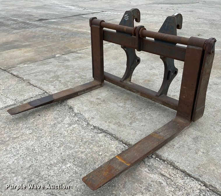 image for item JC9867 Loader forks attachment