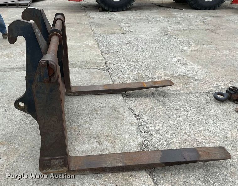 image for item JC9867 Loader forks attachment