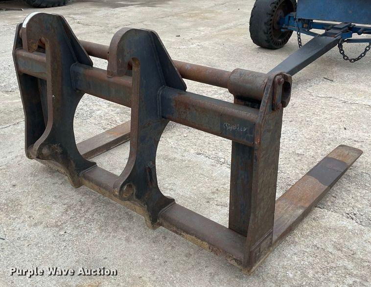 image for item JC9867 Loader forks attachment