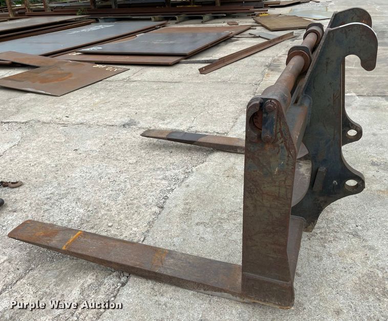 image for item JC9867 Loader forks attachment