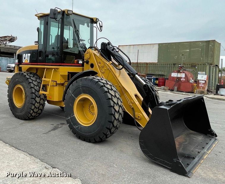 image for item JC9868 1999 Caterpillar 924G  wheel loader