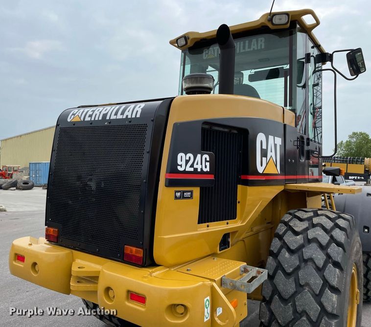image for item JC9868 1999 Caterpillar 924G  wheel loader