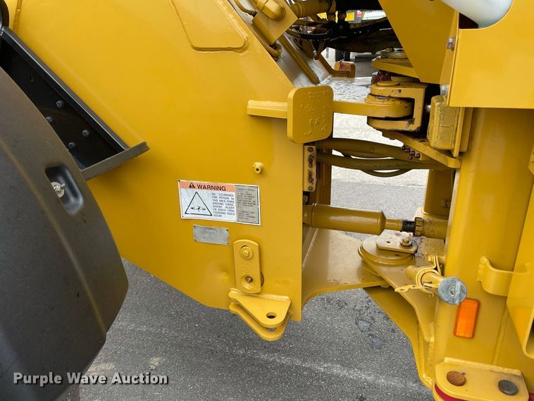 image for item JC9868 1999 Caterpillar 924G  wheel loader