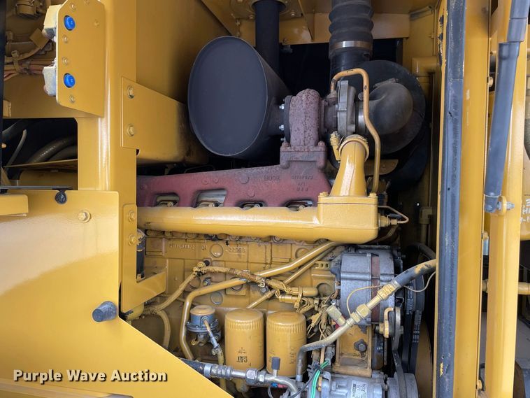 image for item JC9868 1999 Caterpillar 924G  wheel loader