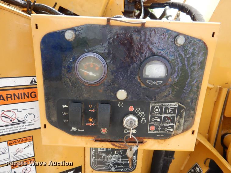 image for item JH9740 2010 Vermeer BC1200XL  wood chipper