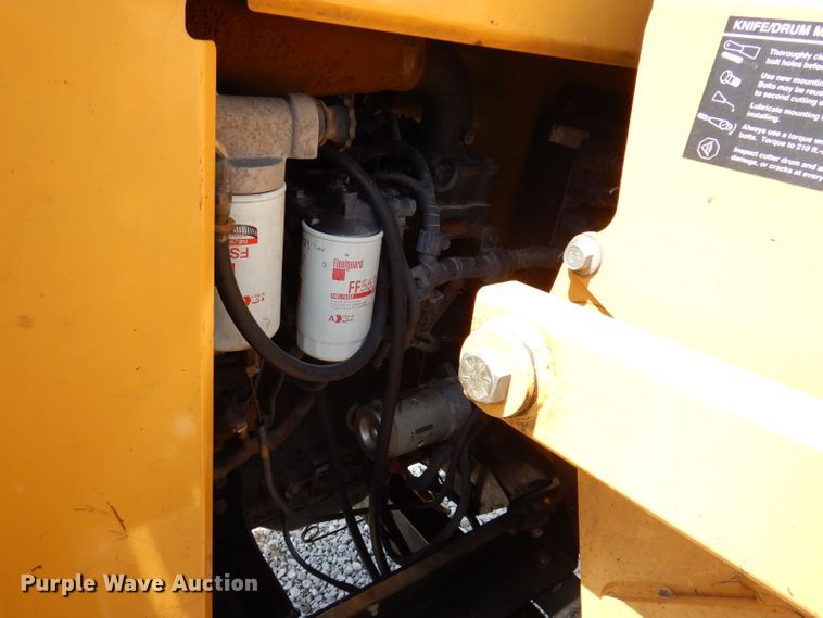 image for item JH9740 2010 Vermeer BC1200XL  wood chipper