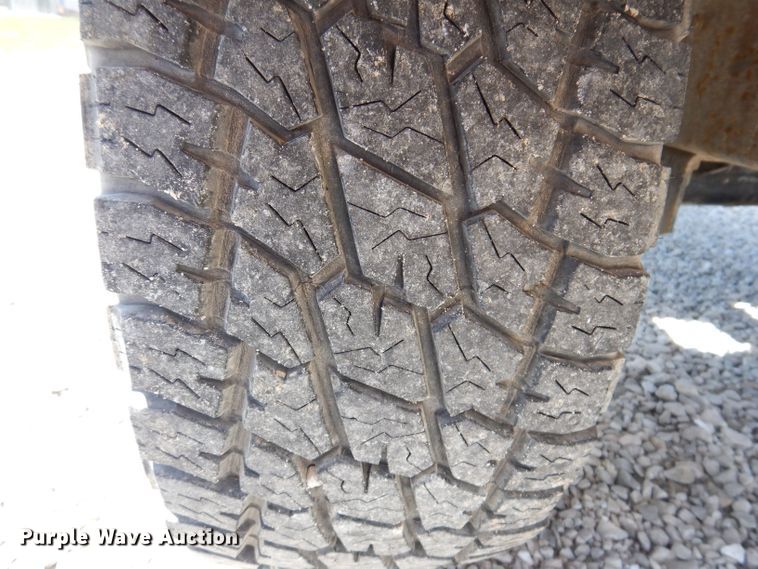 image for item JH9740 2010 Vermeer BC1200XL  wood chipper