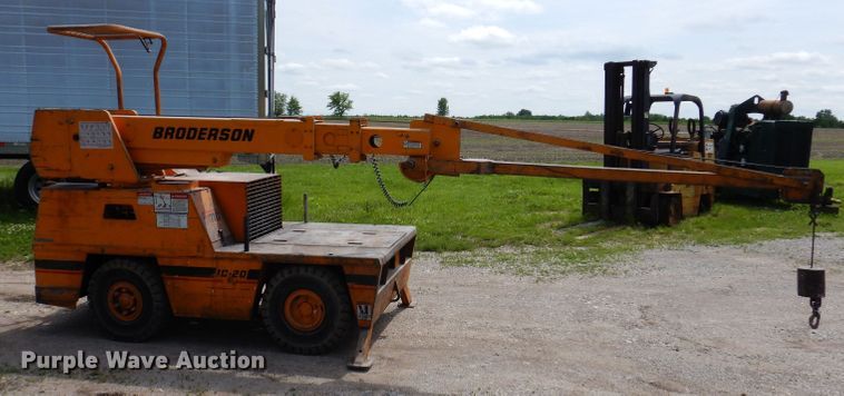 image for item JH9741 Broderson IC-20-1E  crane