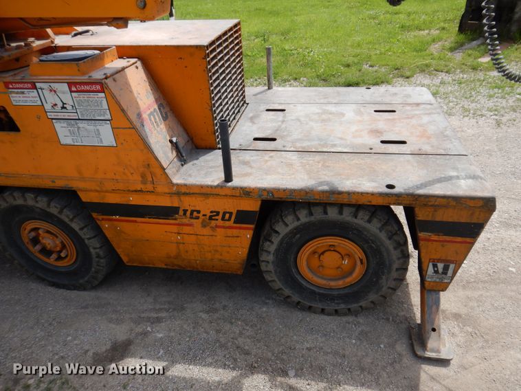 image for item JH9741 Broderson IC-20-1E  crane