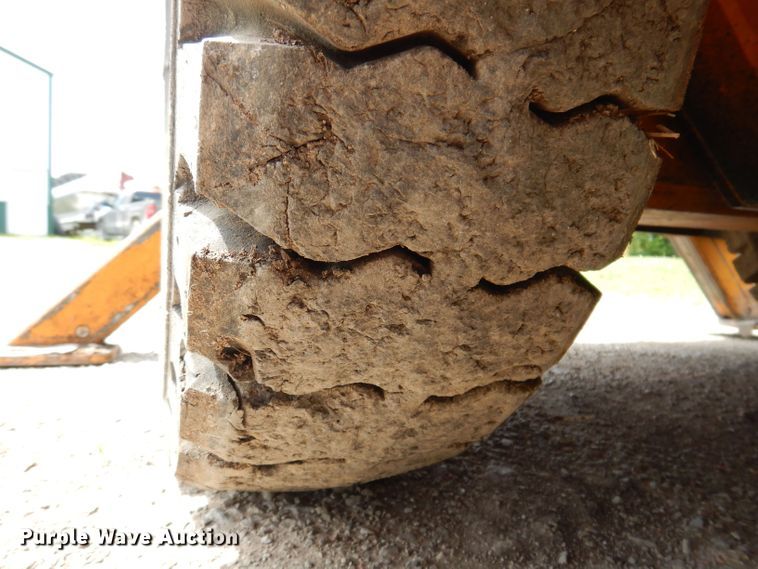 image for item JH9741 Broderson IC-20-1E  crane