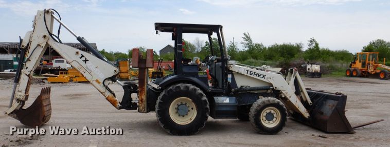 image for item JH9742 2005 Terex 760B  backhoe