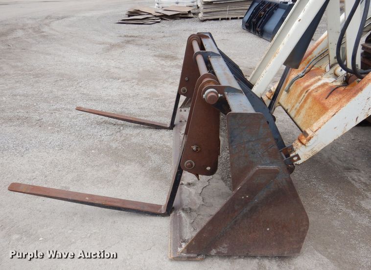 image for item JH9742 2005 Terex 760B  backhoe