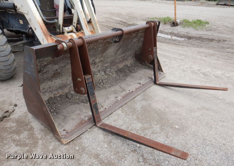 image for item JH9742 2005 Terex 760B  backhoe