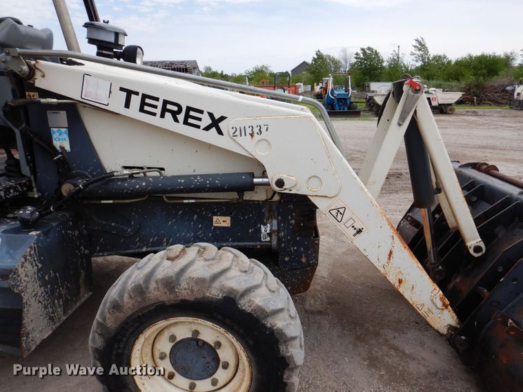 image for item JH9742 2005 Terex 760B  backhoe
