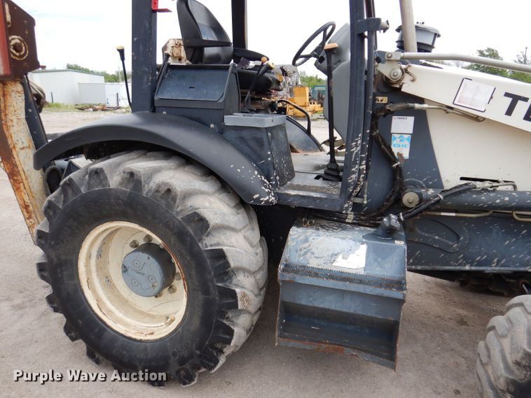 image for item JH9742 2005 Terex 760B  backhoe