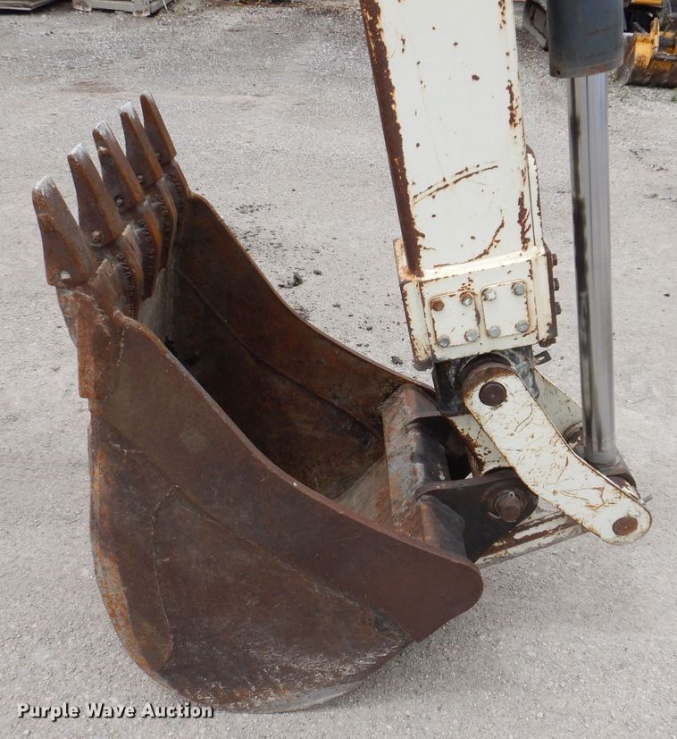 image for item JH9742 2005 Terex 760B  backhoe