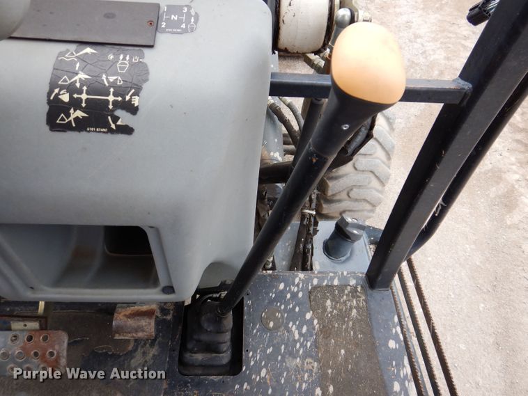 image for item JH9742 2005 Terex 760B  backhoe