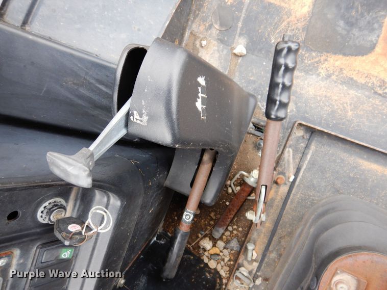 image for item JH9742 2005 Terex 760B  backhoe