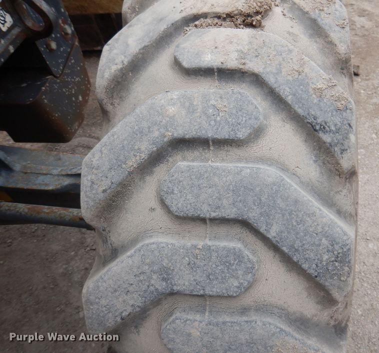 image for item JH9742 2005 Terex 760B  backhoe