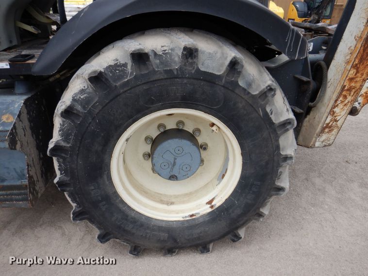 image for item JH9742 2005 Terex 760B  backhoe