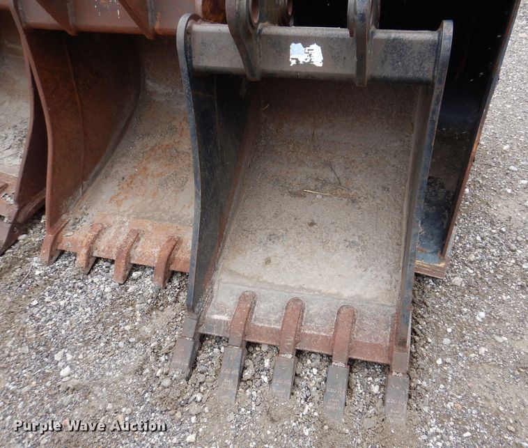 image for item JH9742 2005 Terex 760B  backhoe