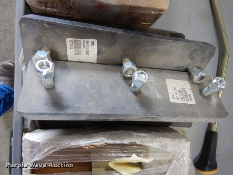 image for item JH9742 2005 Terex 760B  backhoe