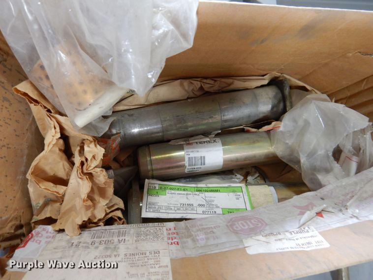 image for item JH9742 2005 Terex 760B  backhoe