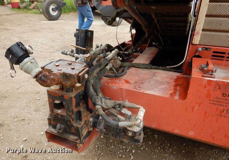 image for item JH9752 1997 Ditch Witch JT2321  directional boring unit