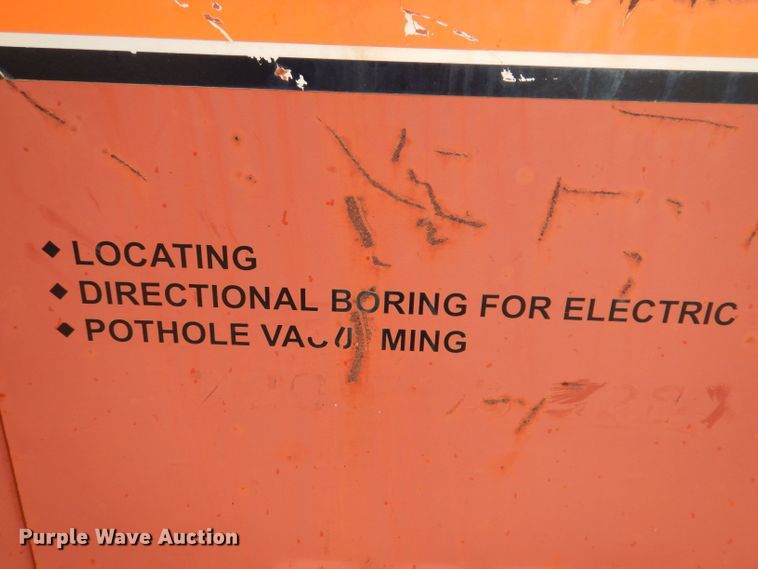 image for item JH9752 1997 Ditch Witch JT2321  directional boring unit