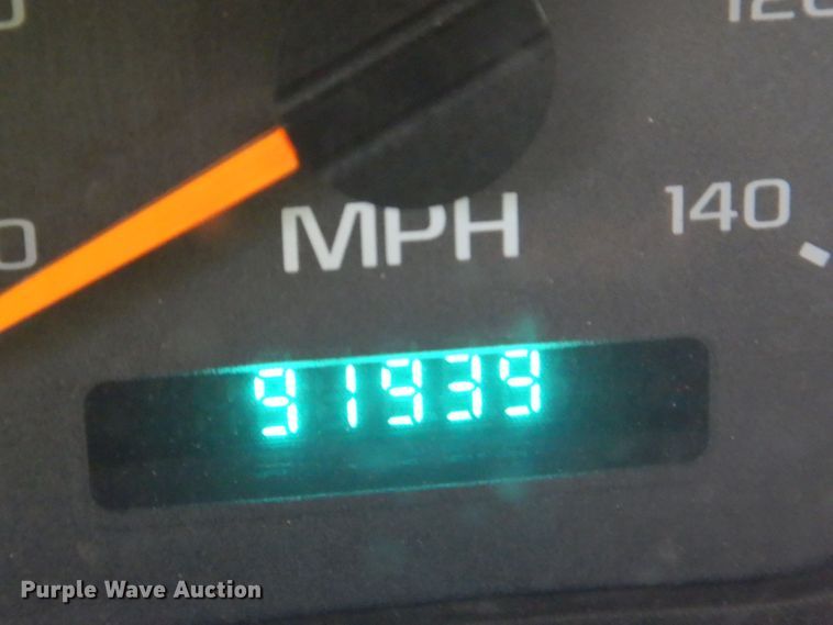 image for item JH9771 2004 GMC C7500  forestry bucket truck