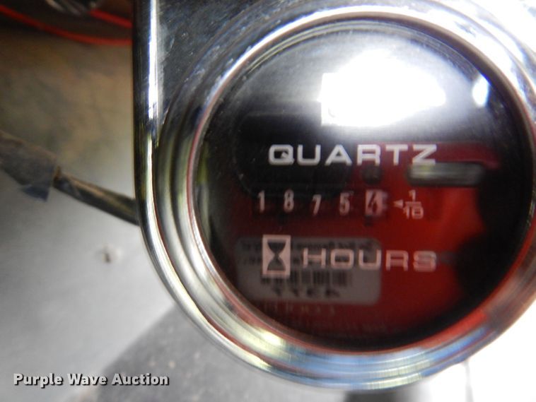 image for item JH9771 2004 GMC C7500  forestry bucket truck