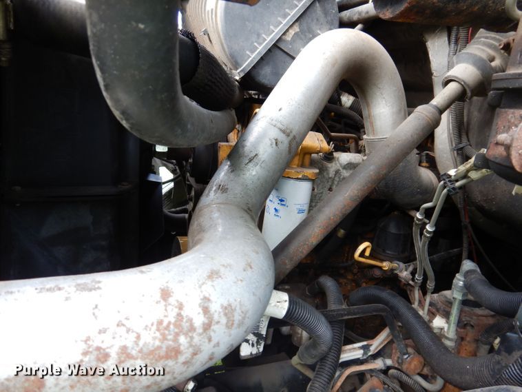 image for item JH9771 2004 GMC C7500  forestry bucket truck