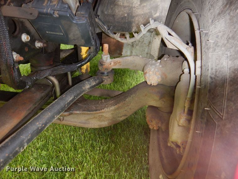 image for item JH9771 2004 GMC C7500  forestry bucket truck