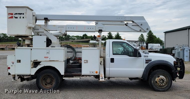 image for item JL9425 2008 Ford F550 Super Duty  bucket truck
