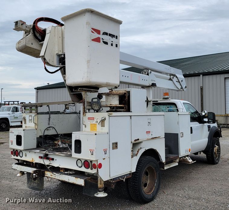 image for item JL9425 2008 Ford F550 Super Duty  bucket truck