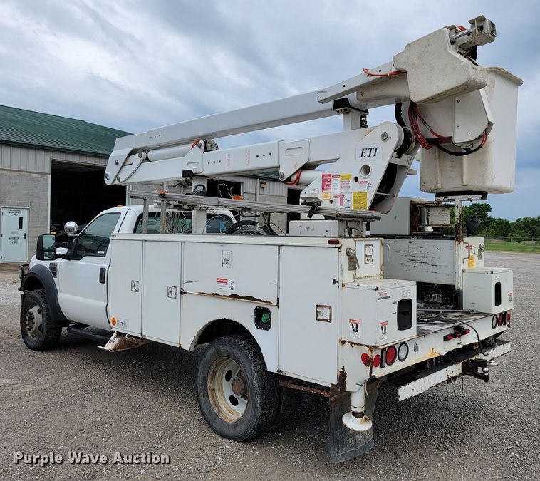 image for item JL9425 2008 Ford F550 Super Duty  bucket truck
