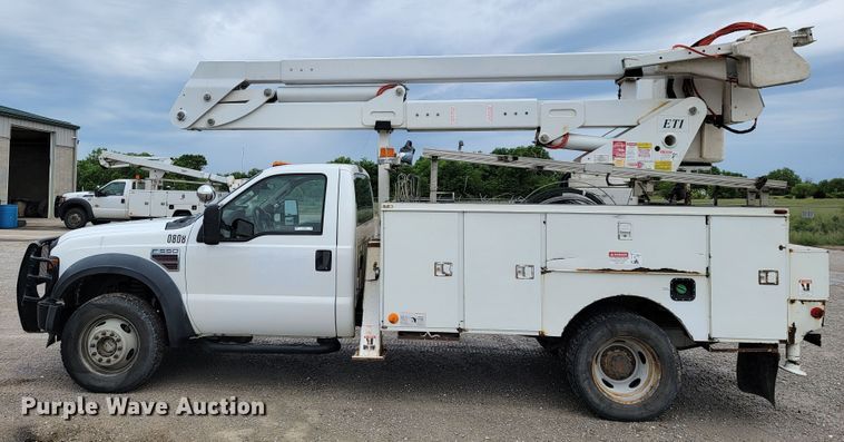 image for item JL9425 2008 Ford F550 Super Duty  bucket truck
