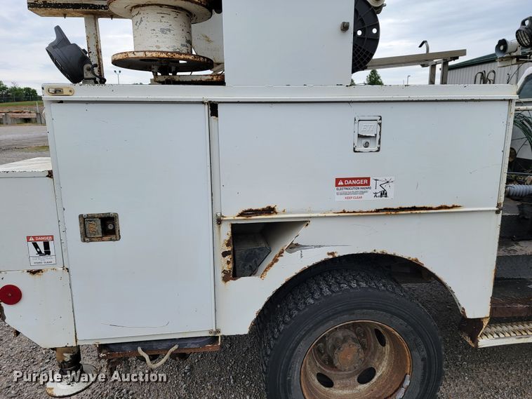 image for item JL9425 2008 Ford F550 Super Duty  bucket truck